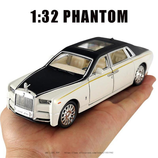 Rolls-Royce Phantom — 1:32 Diecast Model