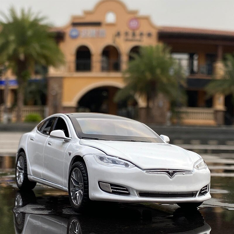 1/32 Tesla Model S