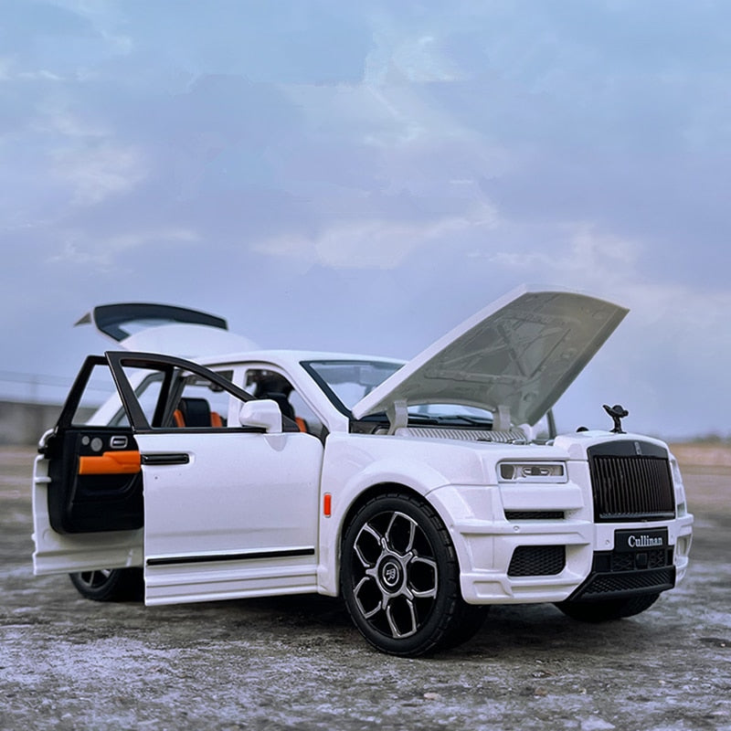 1/20 Rolls Royce SUV Cullinan