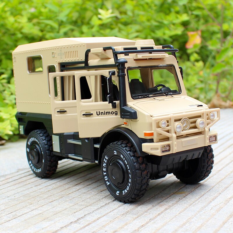 1/24 UNIMOG U4000