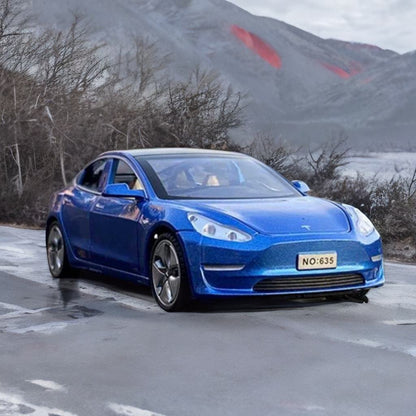 1/32 Tesla Model 3